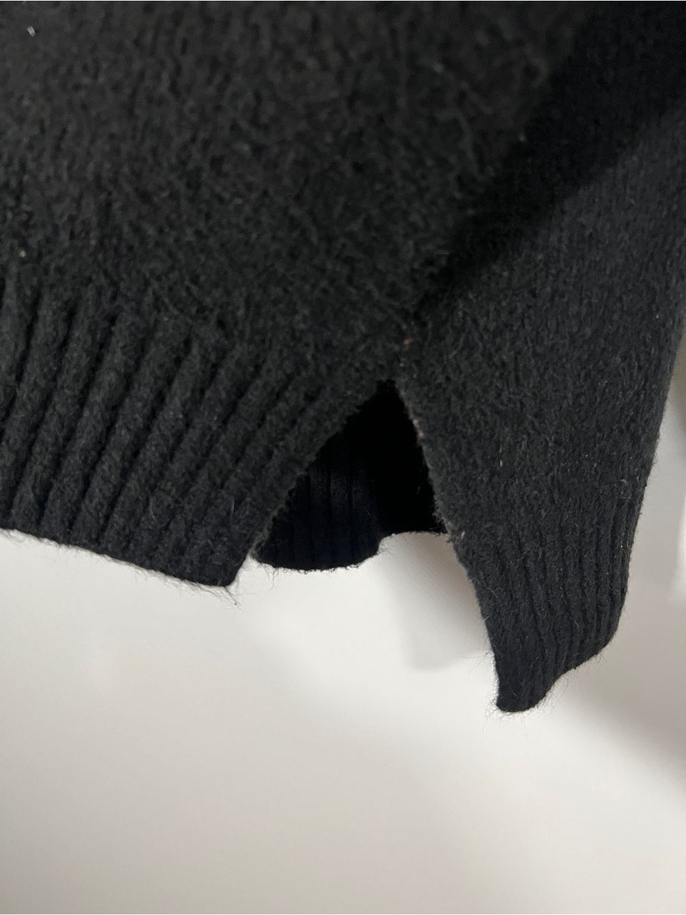 Girrlscout Tomboy Butterfly Carter Knit Sweater Death Moth Size M/L Black Brown - Picture 4 of 7